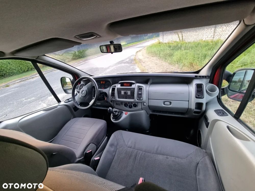 Opel Vivaro L2H1 2.9t - 21