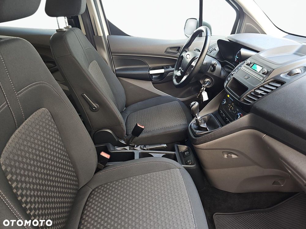 Ford Transit Connect - 14