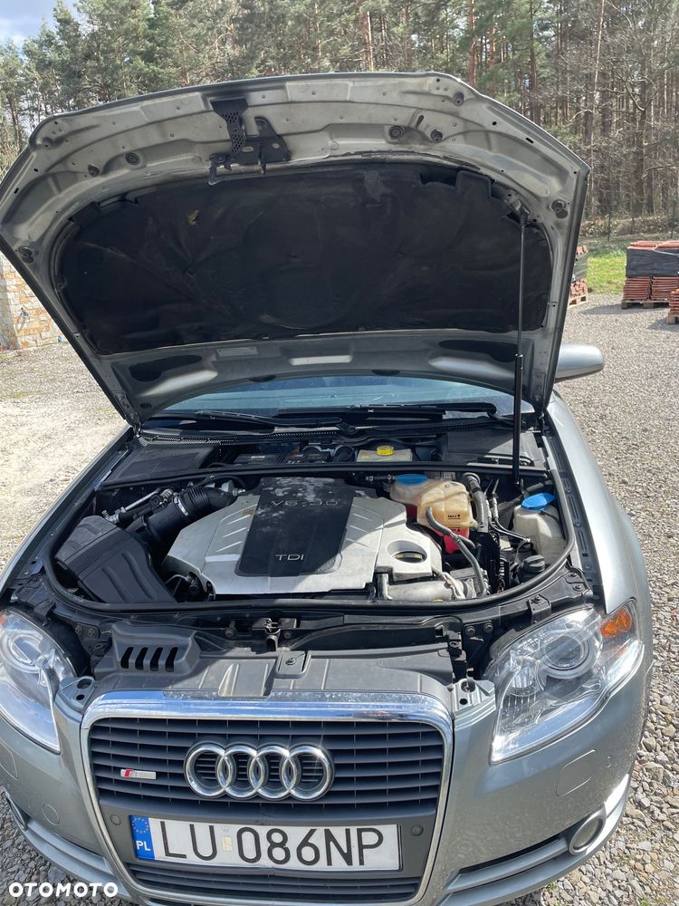 Audi A4 Limousine - 9