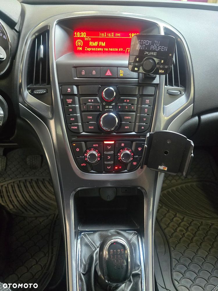 Opel Astra 2.0 CDTI DPF Cosmo - 15