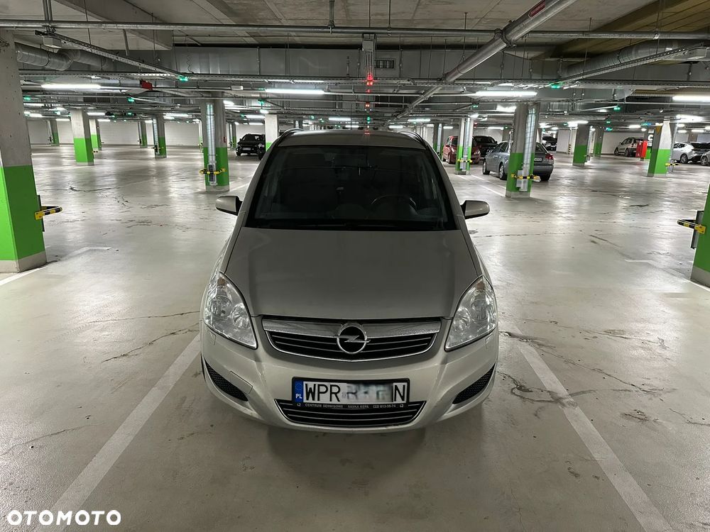Opel Zafira - 2