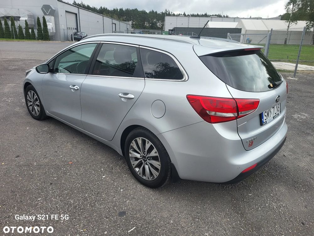 Kia Ceed Cee'd 1.6 CRDi L Business Line DCT - 8