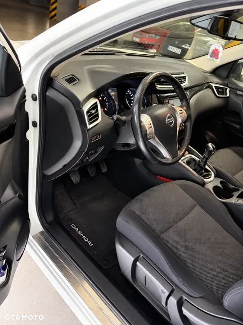Nissan Qashqai 1.6 DIG-T Tekna - 8