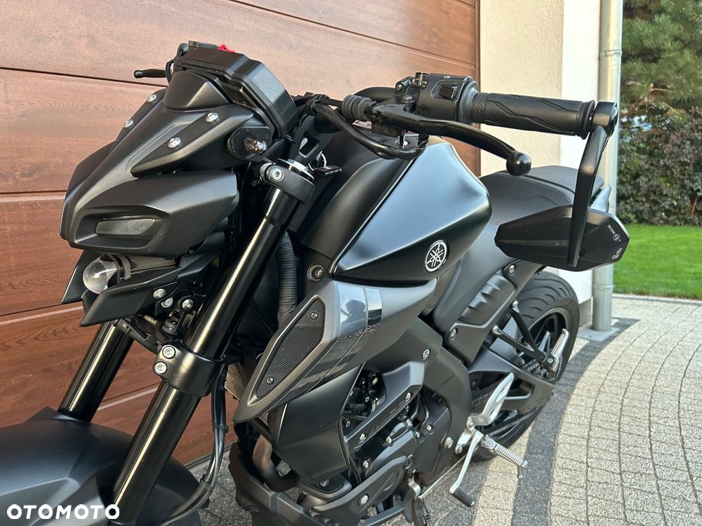 Yamaha MT - 15