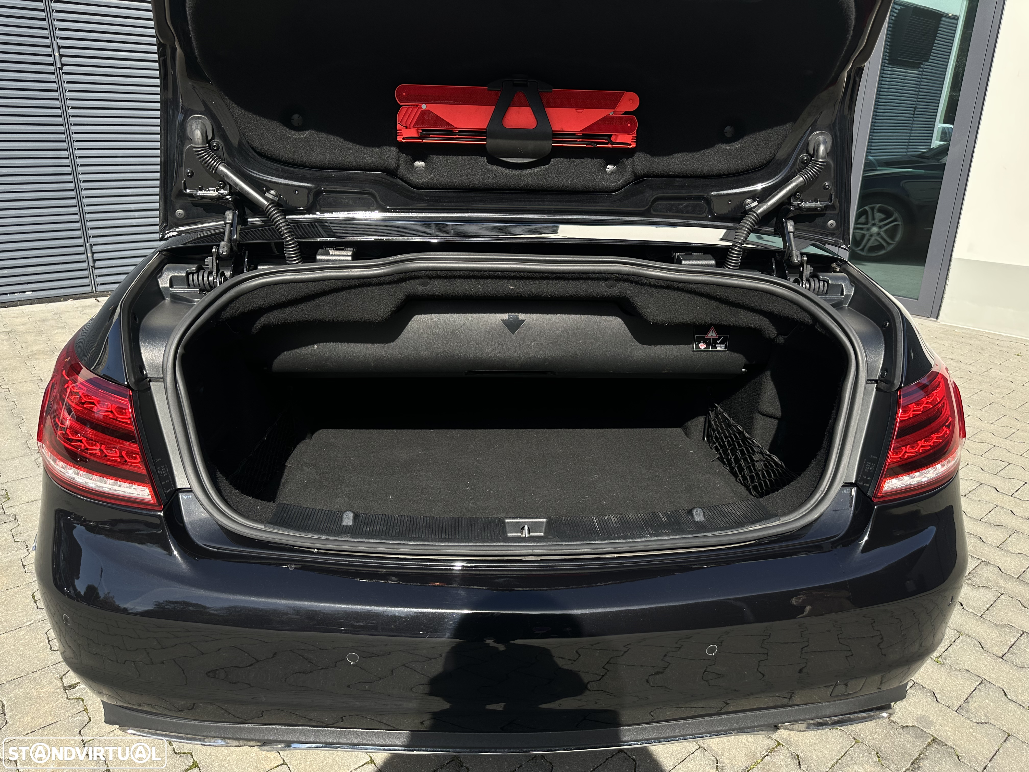 Mercedes-Benz E 220 CDi Elegance BlueEfficiency Auto - 17