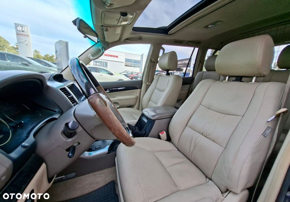 Toyota Land Cruiser - 21