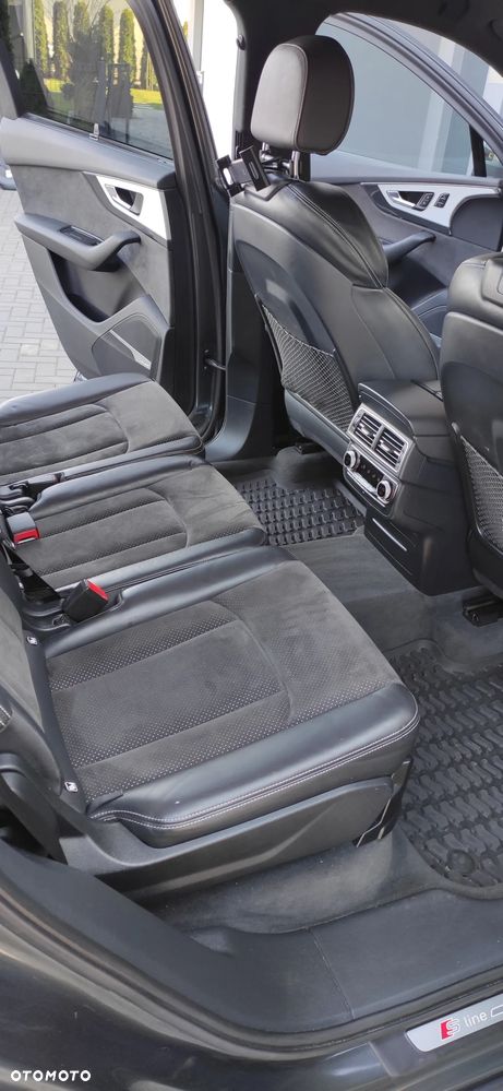 Audi Q7 - 24