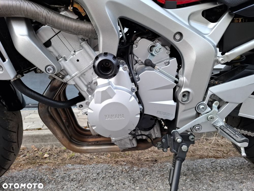 Yamaha FZ6 - 29