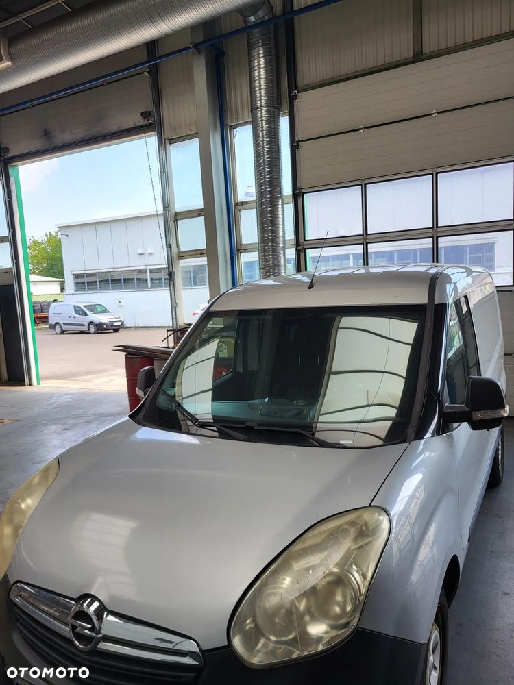 Opel Combo - 11