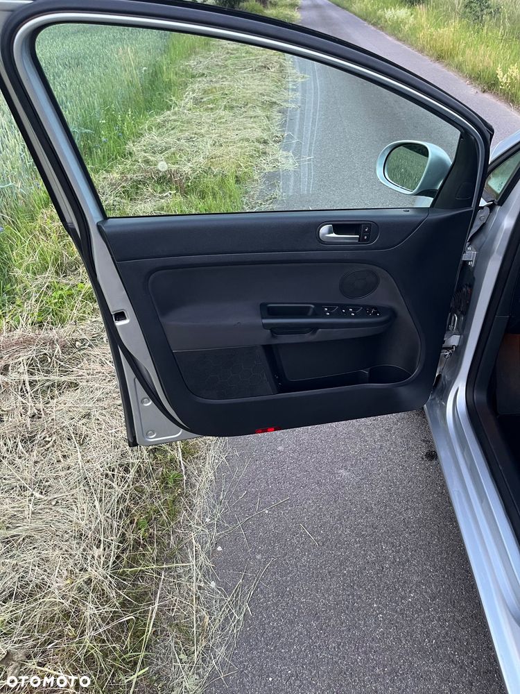 Volkswagen Golf Plus - 29
