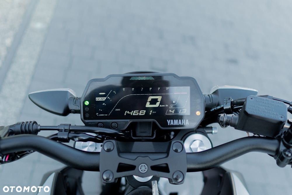 Yamaha MT - 19