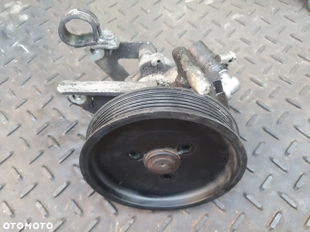 POMPA WSPOMAGANIA BMW E39 740858  LIFT 2.2 BENZYNA 6 CYL - 1