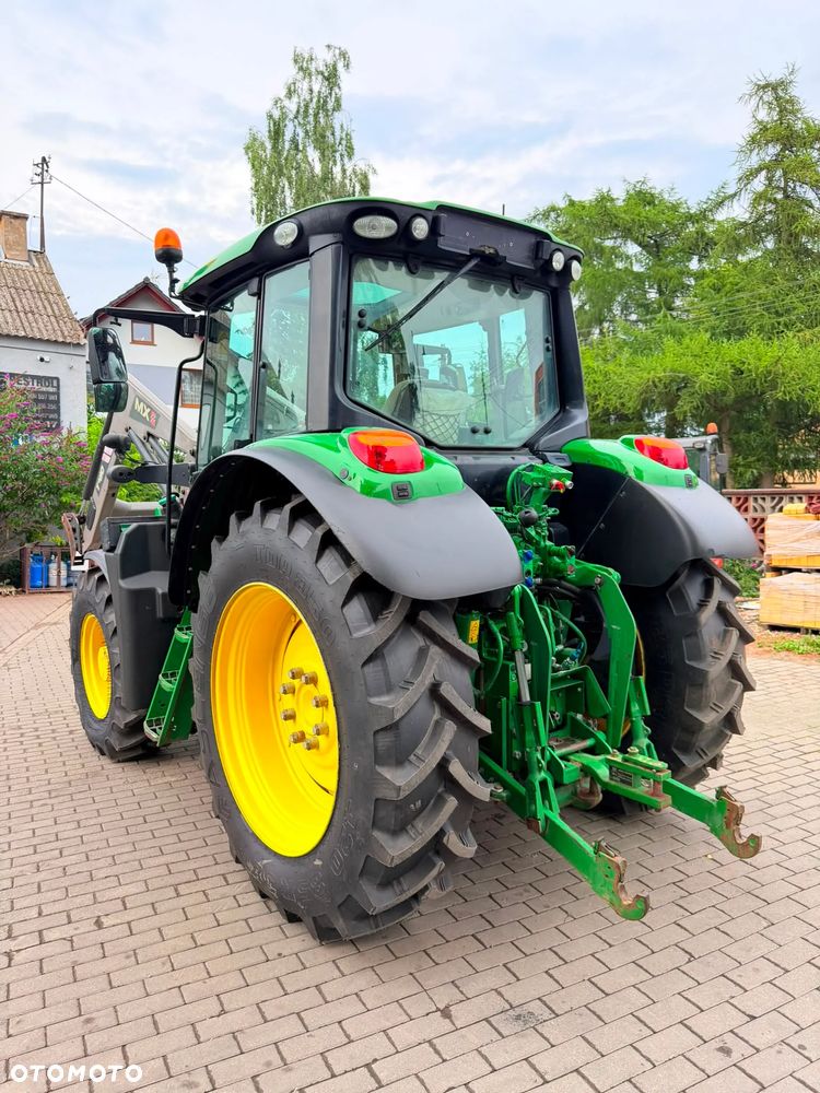 John Deere 6100M - 18