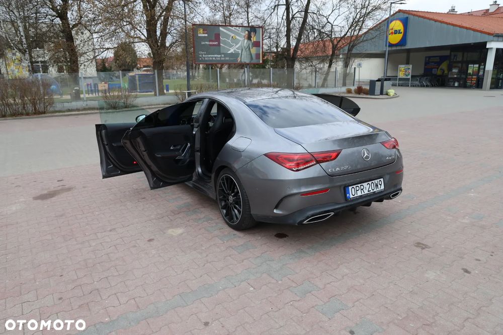 Mercedes-Benz CLA 220 4-Matic AMG Line 7G-DCT - 5