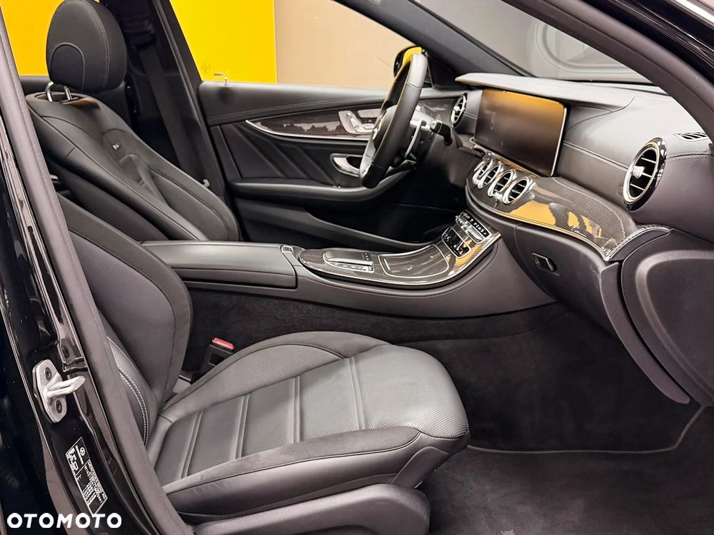 Mercedes-Benz Klasa E AMG 53 4Matic+ AMG Speedshift TCT-9G - 18