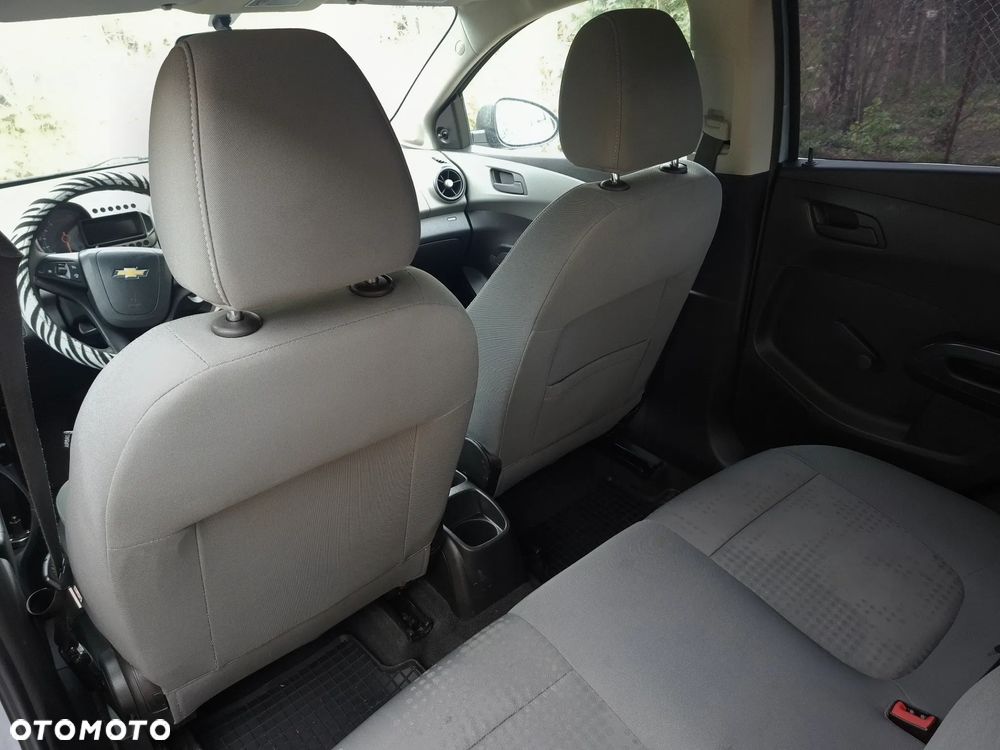 Chevrolet Aveo 1.2 LT+ - 10