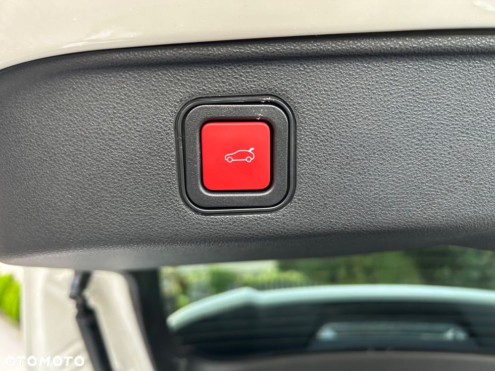 Alfa Romeo Junior 1.2 mHEV Sport Speciale eDCT - 18