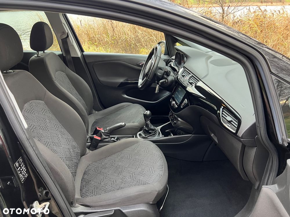 Opel Corsa 1.4 16V Cosmo - 11