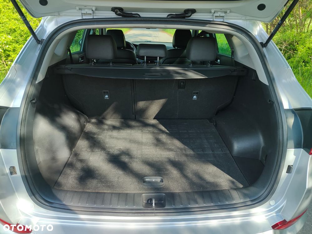 Hyundai Tucson blue 1.7 CRDi 2WD Style - 24