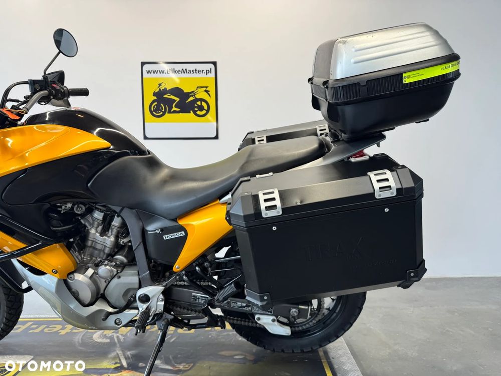 Honda XL - 25