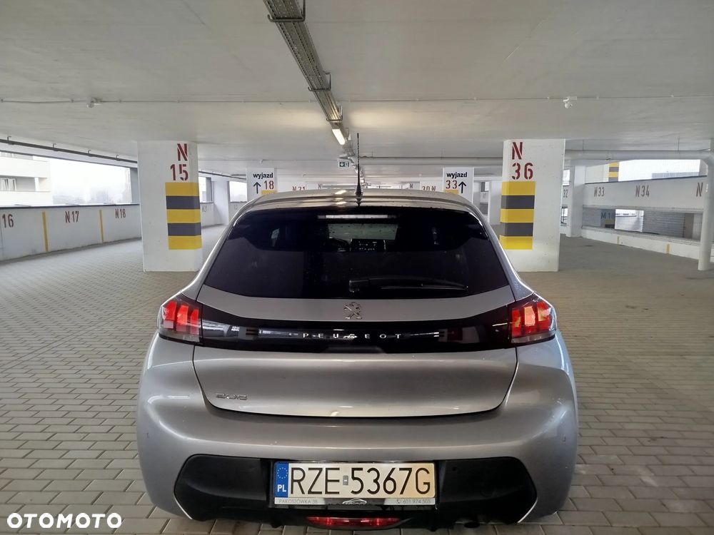 Peugeot 208 - 20