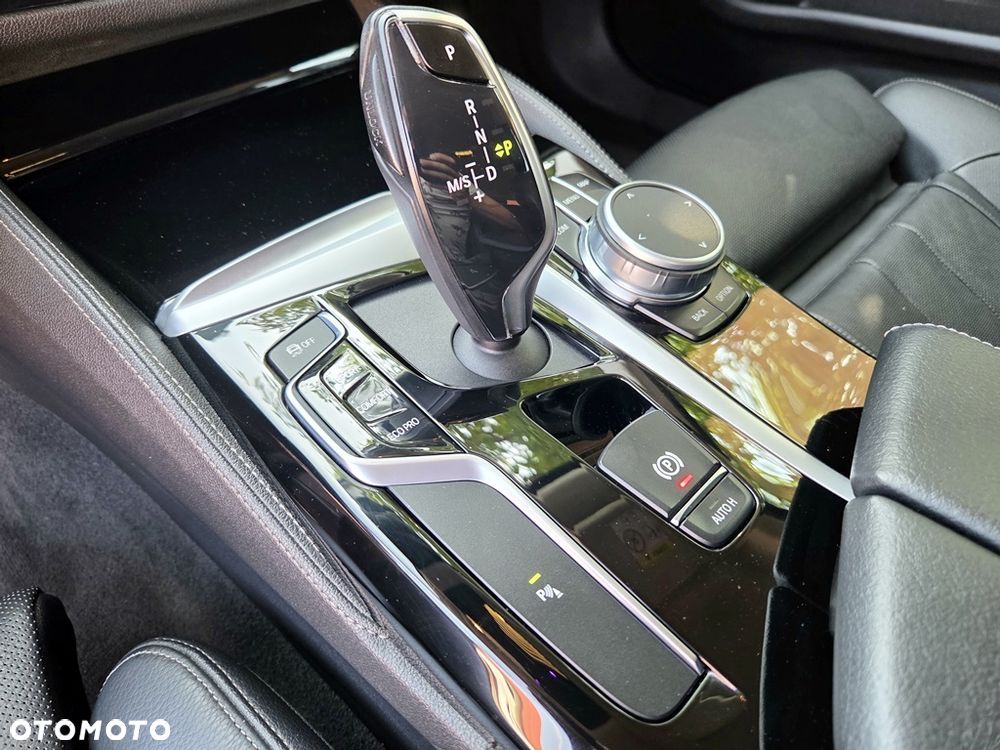 BMW Seria 5 - 32