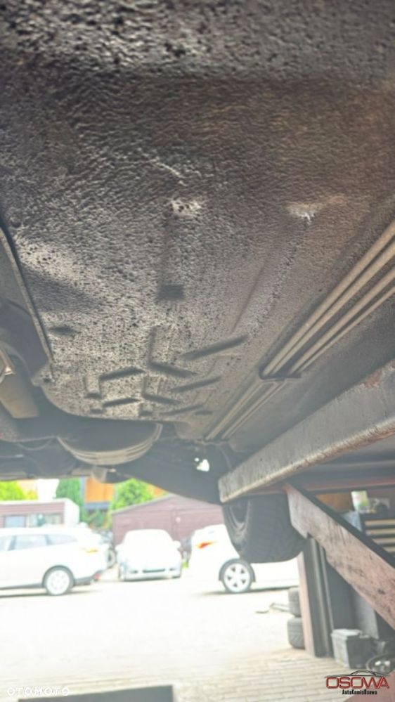 Mercedes-Benz W201 (190) - 10