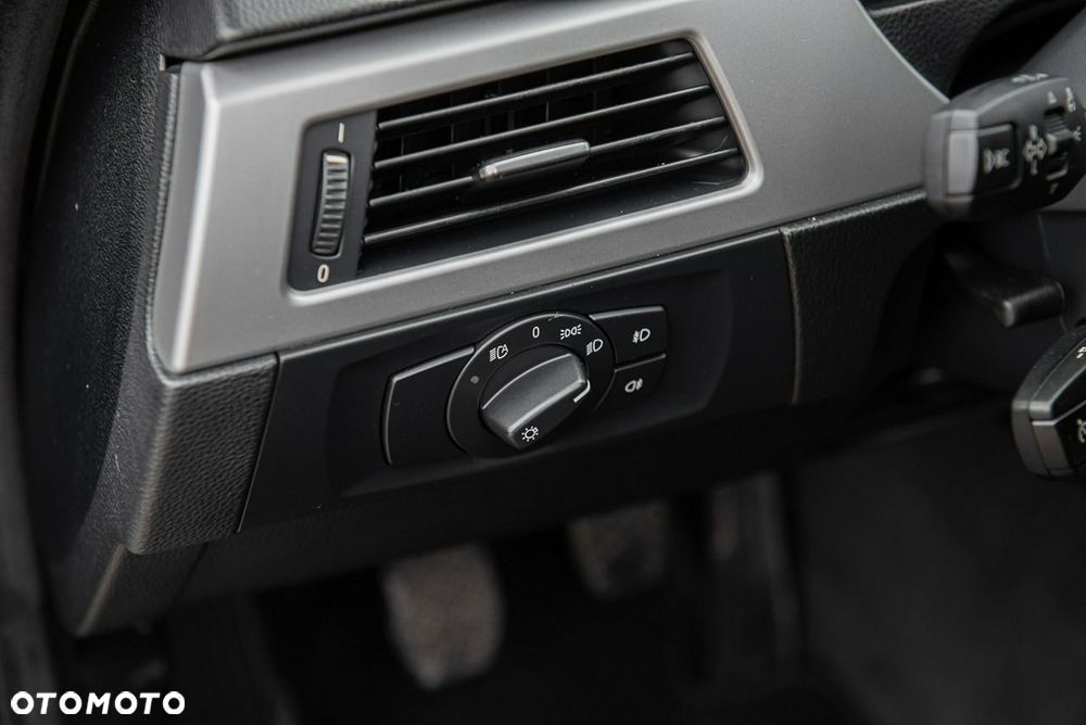 BMW Seria 3 - 24