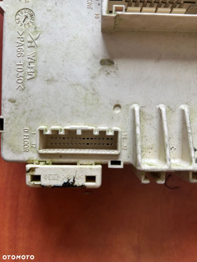 HYUNDAI I40 SKRZYNKA BEZPIECZNIKÓW 91950-3Z011 - 8