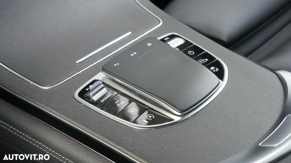 Mercedes-Benz GLC Coupe 300 4Matic 9G-TRONIC AMG Line - 20