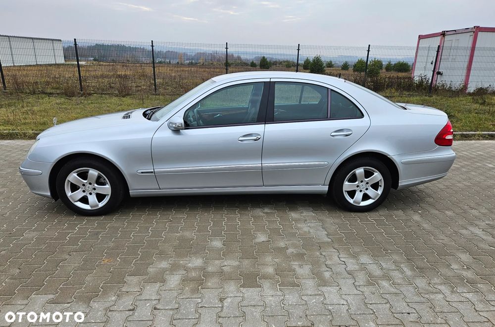 Mercedes-Benz Klasa E - 12