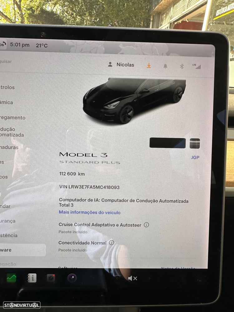 Tesla Model 3 - 12