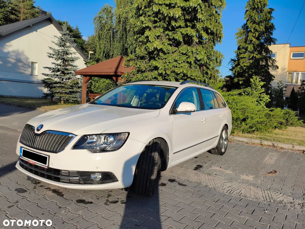 Skoda Superb 2.0 TDI Ambition DSG - 1