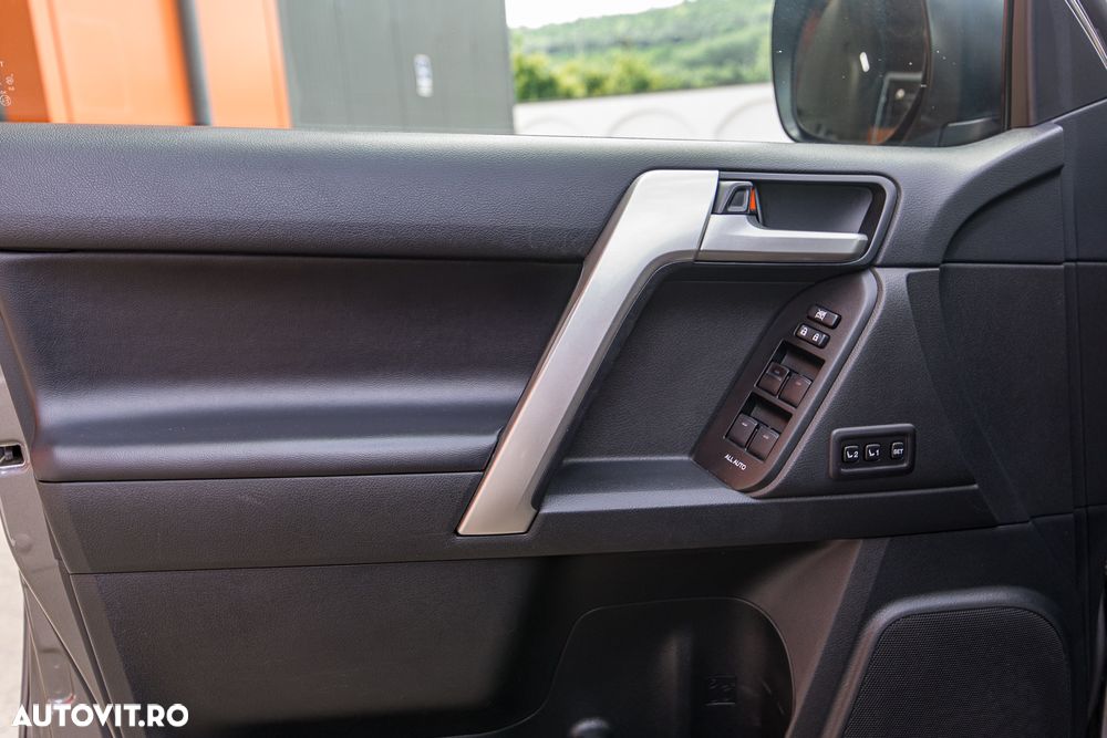 Toyota Land Cruiser 2.8l D-4D 204 CP A/T 5 locuri Active - 17