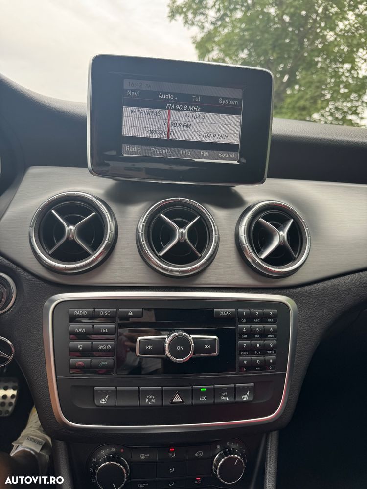Mercedes-Benz CLA - 6