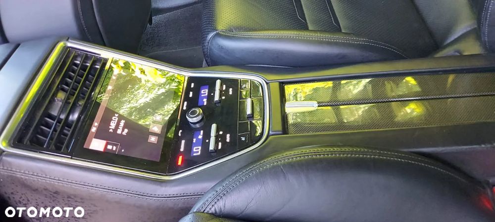 Porsche Panamera 4 E-Hybrid - 29