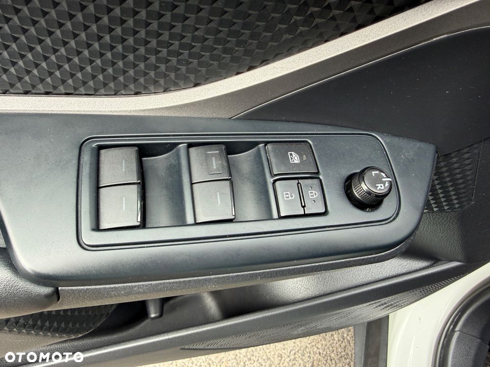 Toyota C-HR Business-Edition - 20