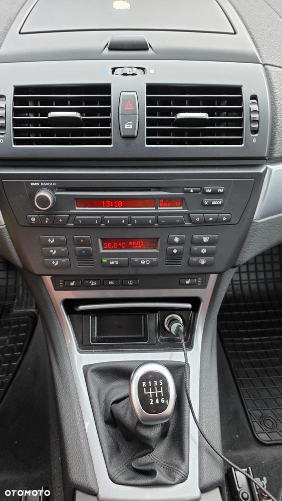 BMW X3 xDrive18d Limited Sport Edition - 37