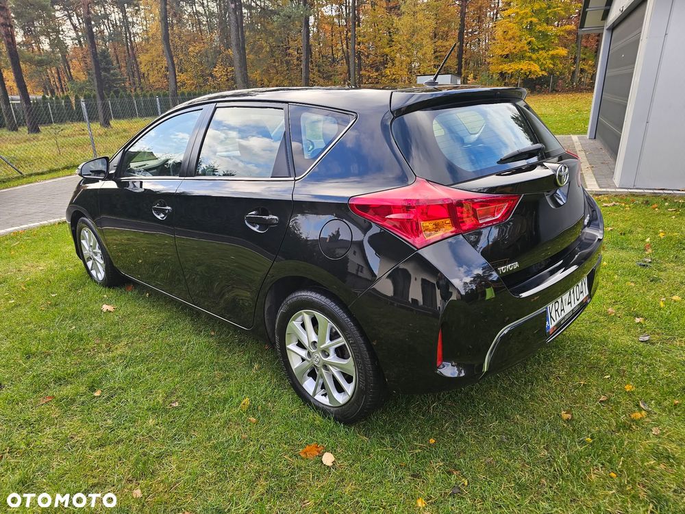 Toyota Auris 1.4 D-4D Luna - 6
