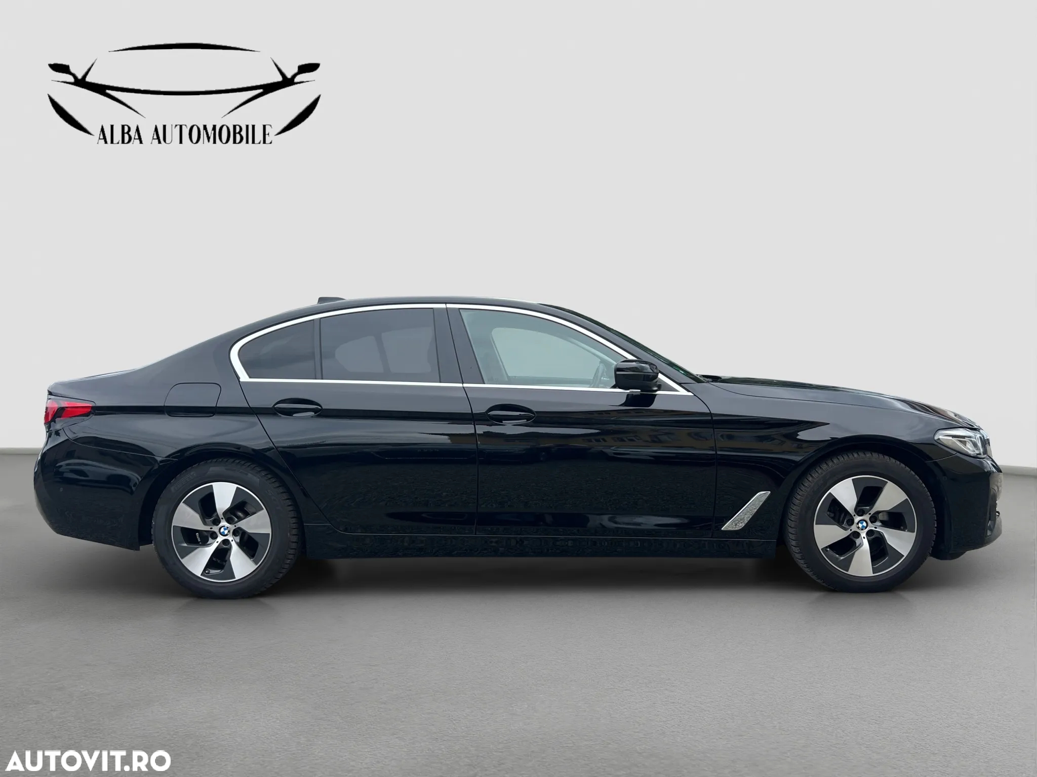 BMW Seria 5 520d Efficient Dynamics Edition Aut. Sport Line - 11
