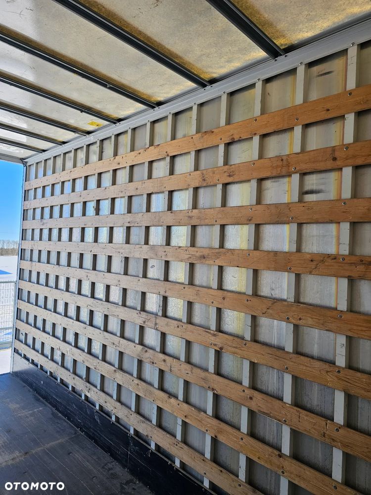 Iveco DAILY 40 C35 - 9