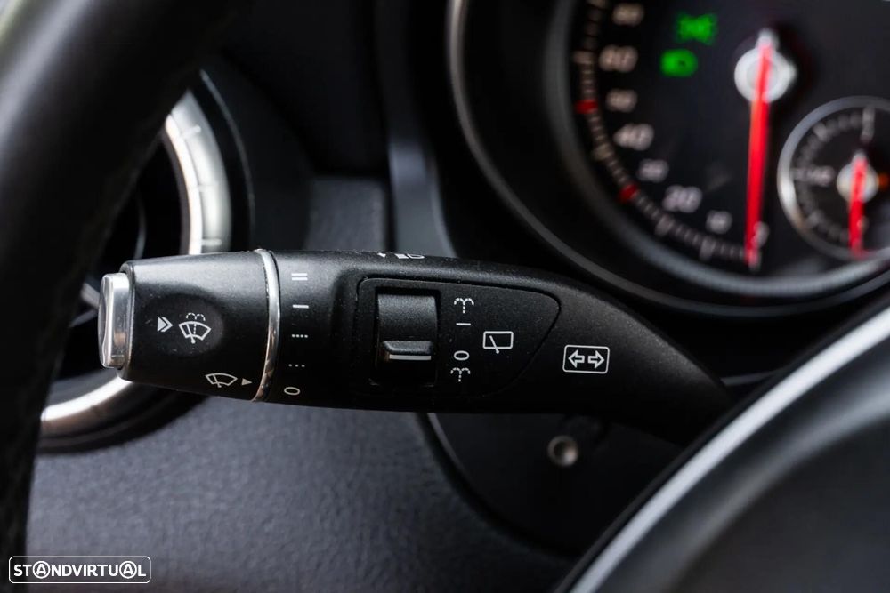 Mercedes-Benz CLA 180 d - 46