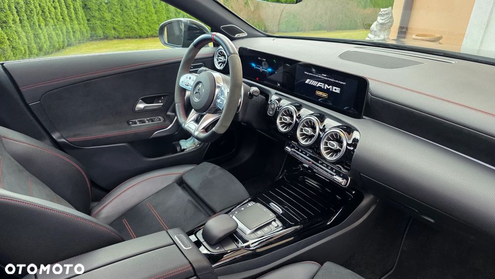 Mercedes-Benz CLA AMG 35 4-Matic 7G-DCT - 18