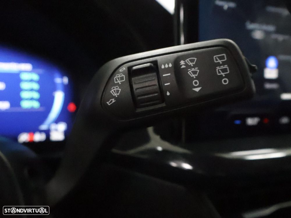 Ford Focus SW 1.0 EcoBoost MHEV ST-Line X - 20