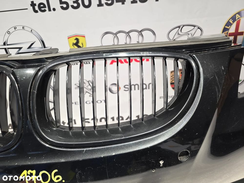 BMW E60 03-06 ZDERZAK PRZEDNI PRZÓD NA SPRYSKI + 4xPDC + INSTALACJA PDC + NERKI I GÓRNA CZĘŚĆ PASA , NR 5111703369 / 703369 , NR AUKCJI NZ1706 - 3