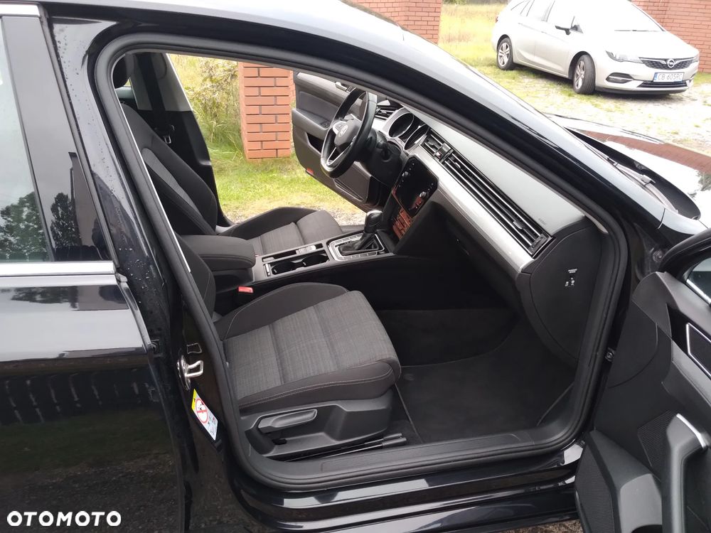 Volkswagen Passat 2.0 TSI Business DSG - 9