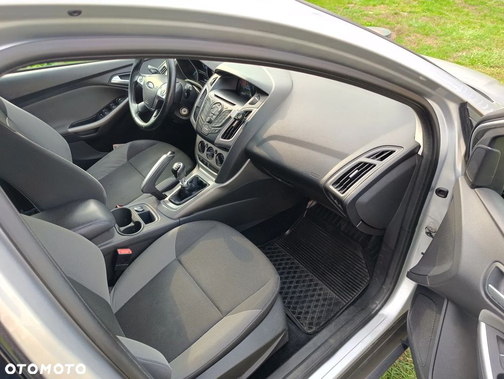 Ford Focus - 10