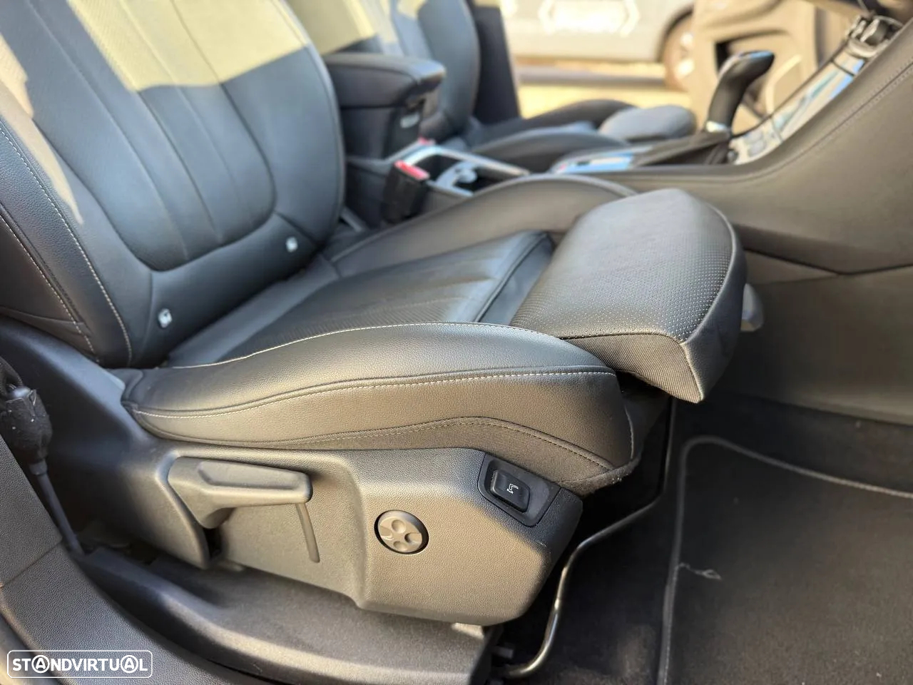 Opel Grandland X 1.6 D S&S Auto Ultimate - 26