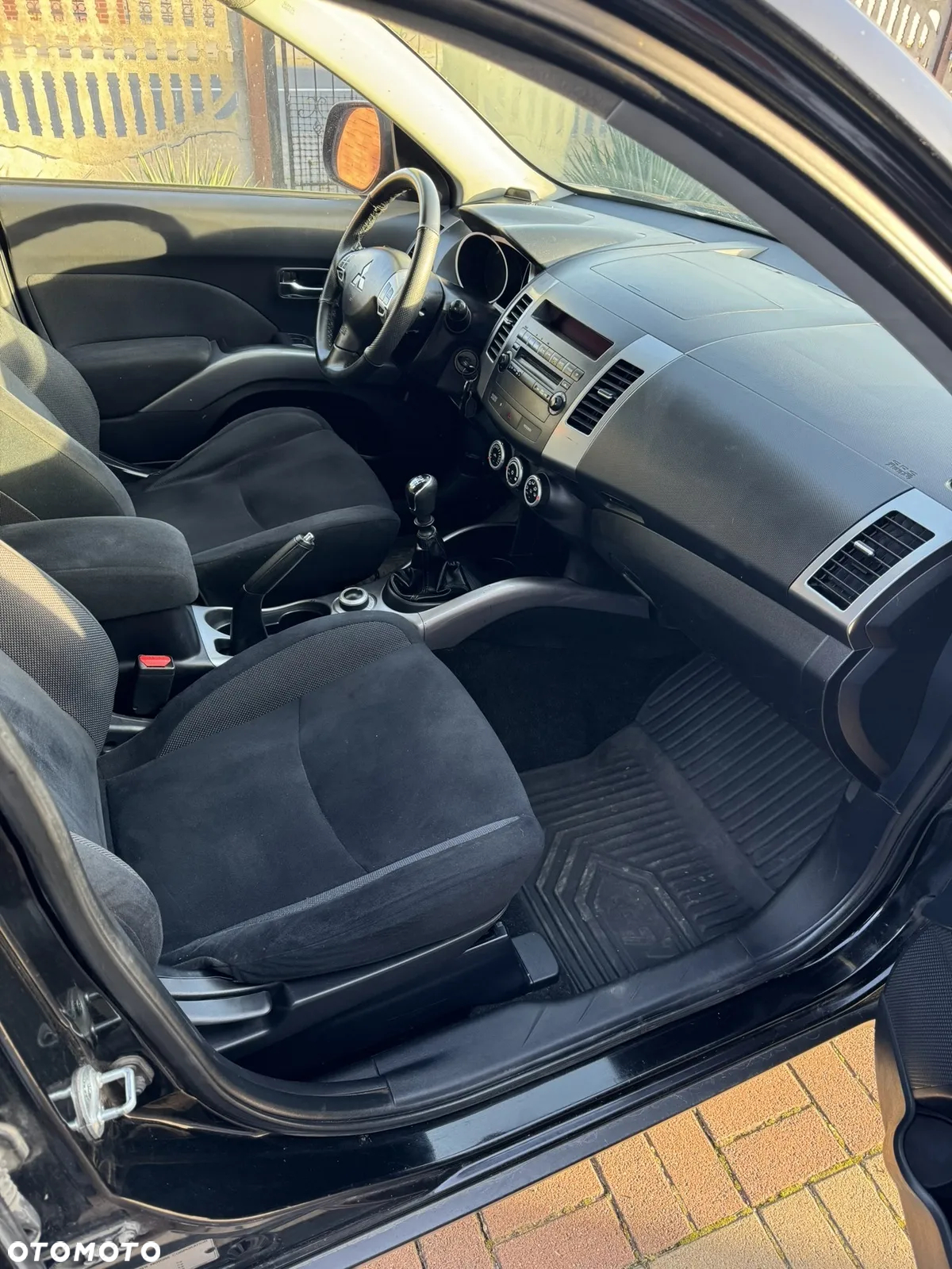 Mitsubishi Outlander 2.0 DI-D 4WD Instyle - 2