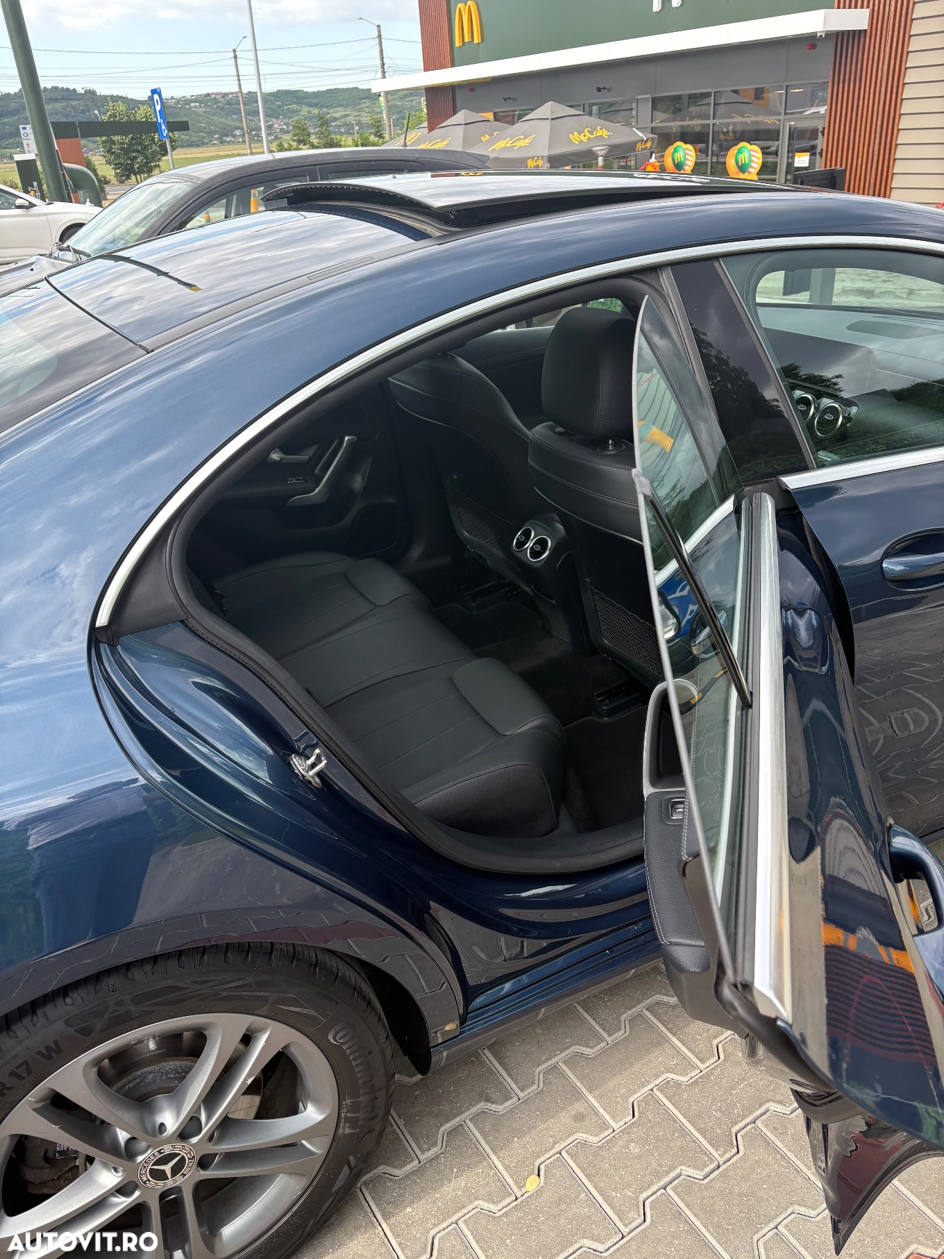 Mercedes-Benz CLA 200 - 12